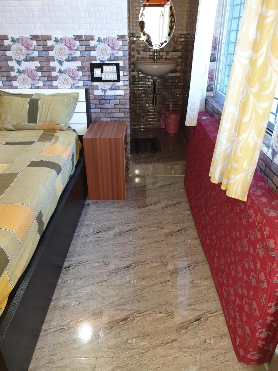 Rks Homestay Hampi Buitenkant foto
